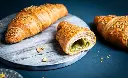 pistachio-filled-croissant-banquet-dor.webp